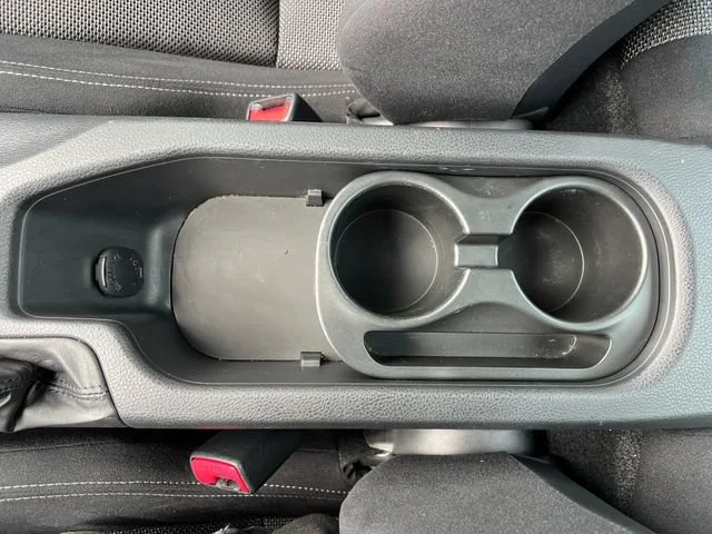 Used 2020 Raven Toyota Base image 24