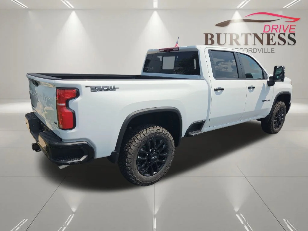 New 2026 Summit White Chevrolet LT image 7