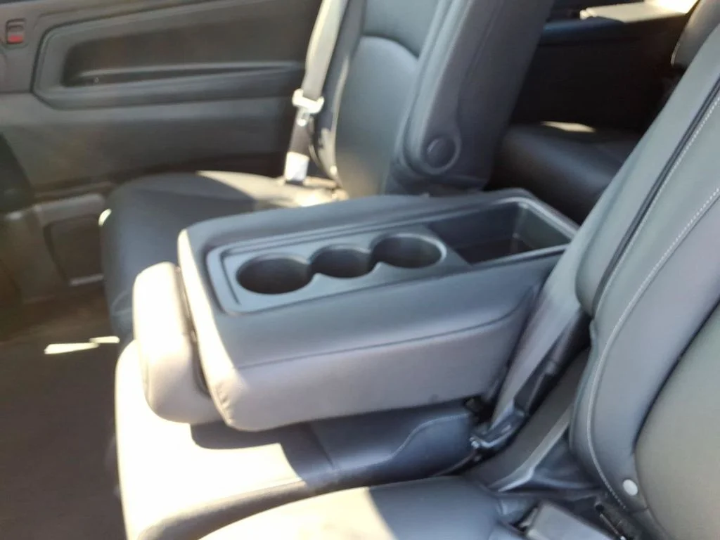 Used 2023 Black Honda EX-L image 19