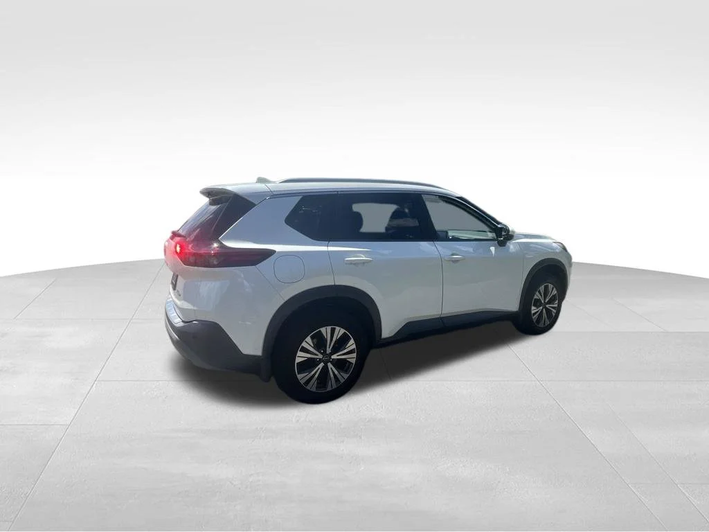 Used 2023 White Nissan SV image 36