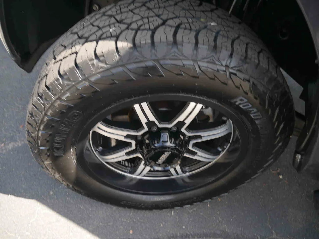 Used 2018 Gray Ram Laramie Longhorn image 16