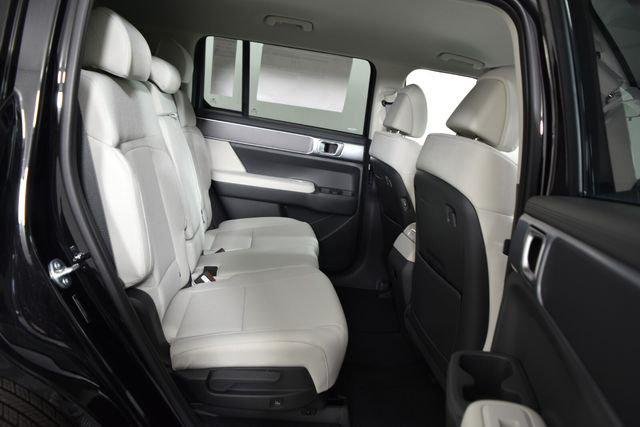 New 2026 Black Hyundai SE image 58