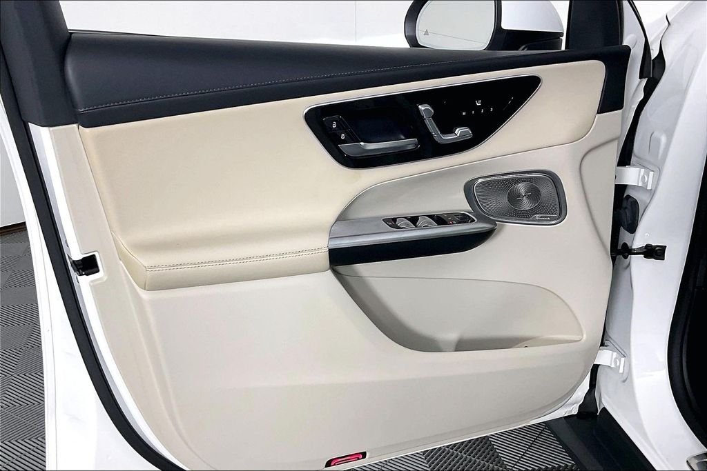 2023 Mercedes-Benz GLC GLC 300 - Photo 15