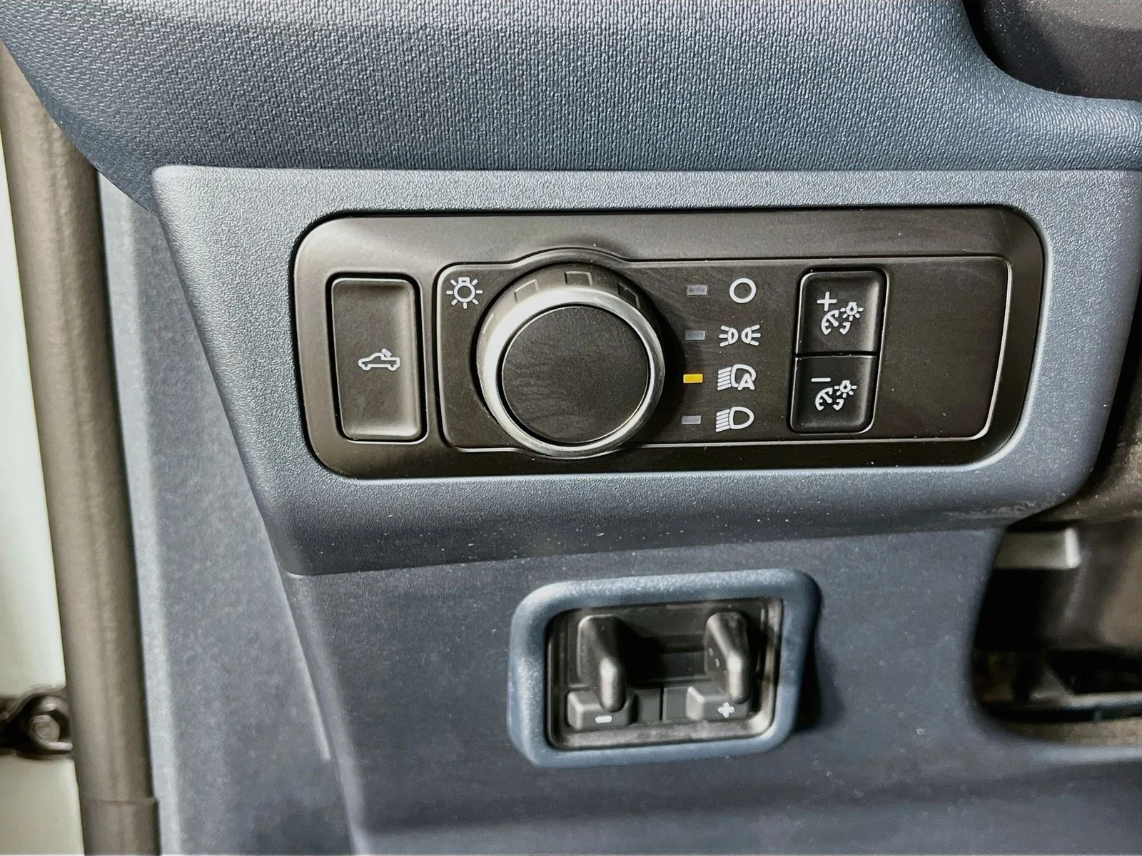 Used 2024 Green Ford XL image 13