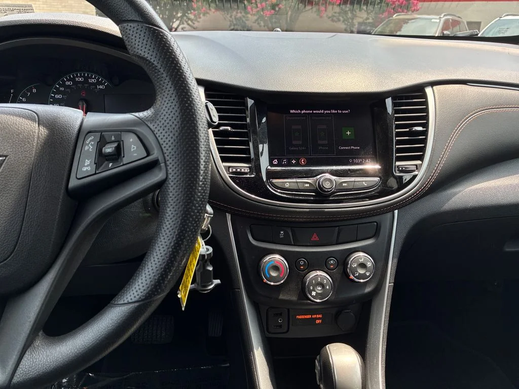 Used 2021 Silver Chevrolet LT image 18