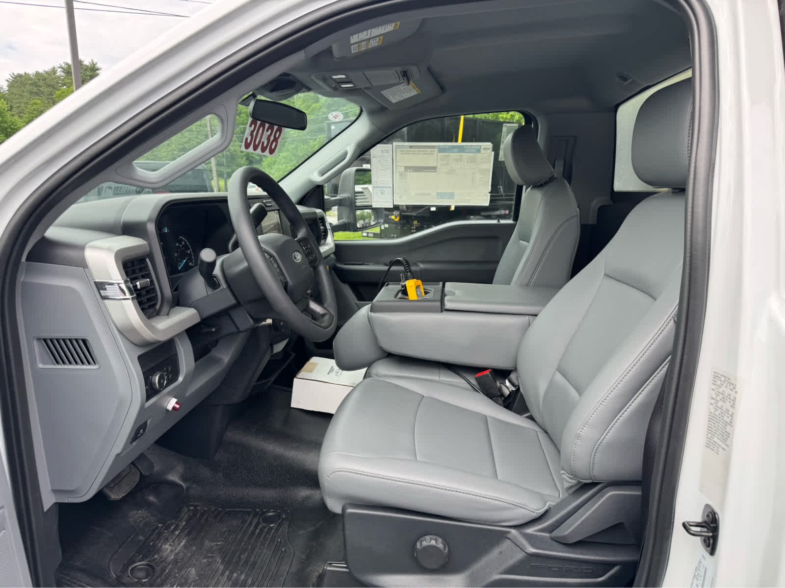 New 2026 Oxford White Ford XL image 11