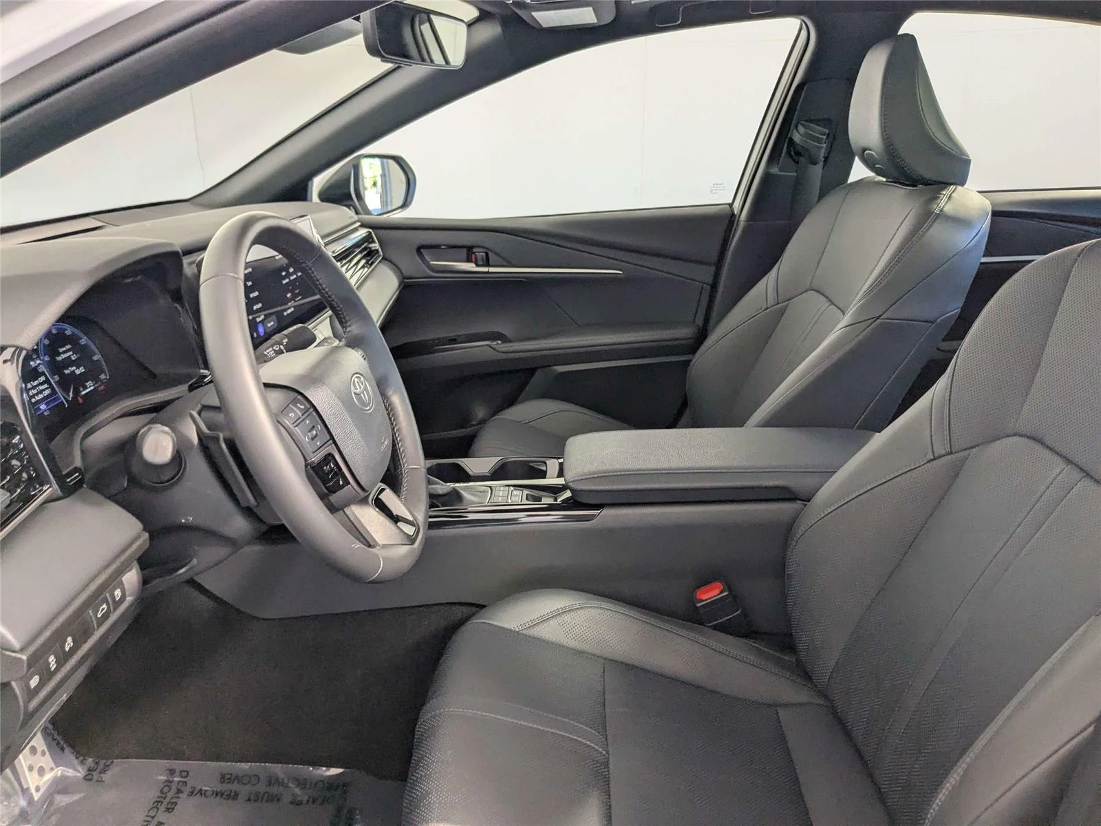 2025 Toyota Camry XSE - Photo 12
