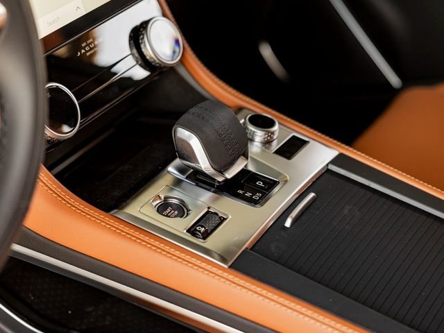 2026 Jaguar F-Pace R-Dynamic S - Photo 19