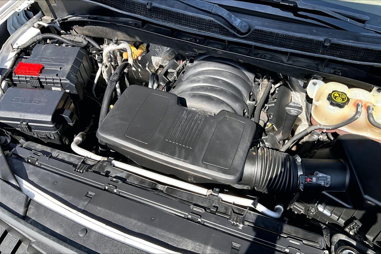 Used 2021 Summit White GMC Denali image 30