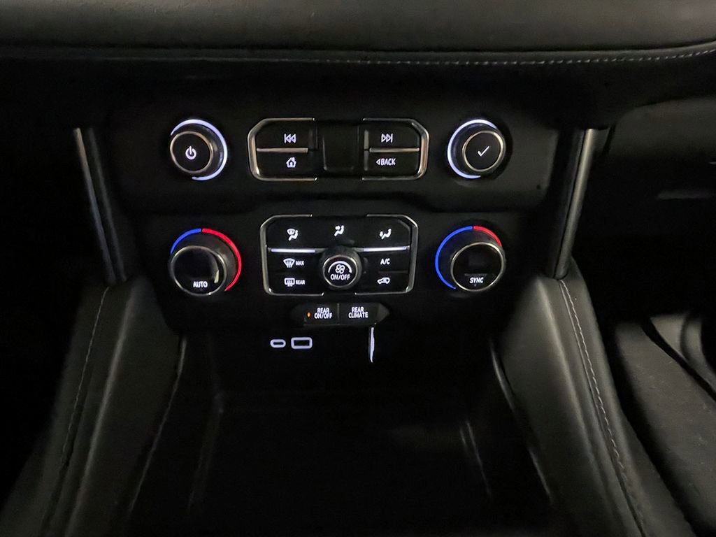 Used 2022 Black Chevrolet LS image 36