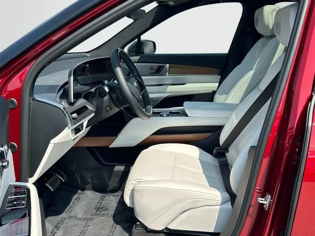 2026 Cadillac VISTIQ Sport - Photo 16