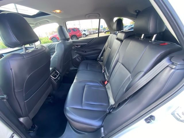 Used 2022 Crystal White Pearl Subaru Limited image 49
