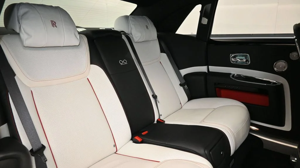 Used 2020  Rolls-Royce  image 8