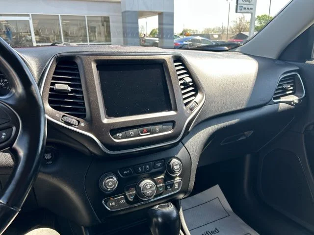 Used 2020 Beige Jeep Trailhawk image 43