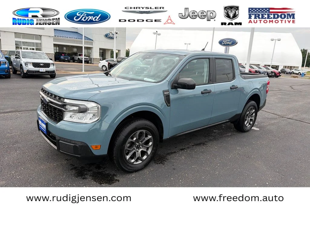 Used 2023 Blue Ford XLT image 1