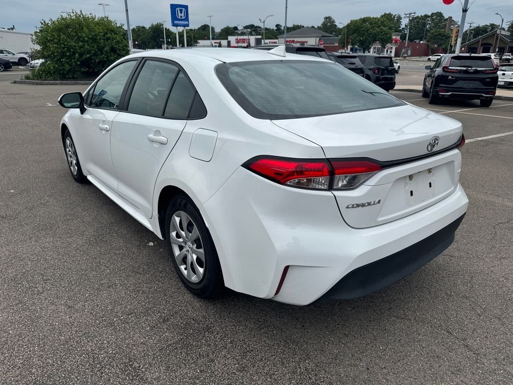 Used 2024 White Toyota LE image 5