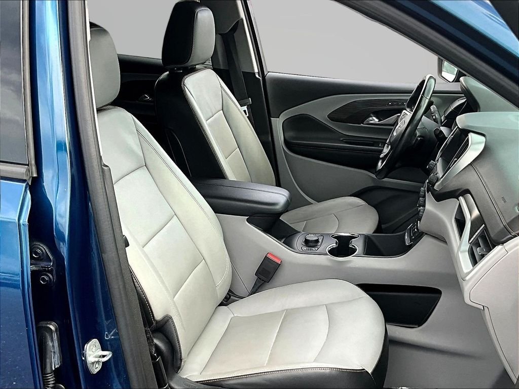 Used 2020 Blue GMC SLT image 30