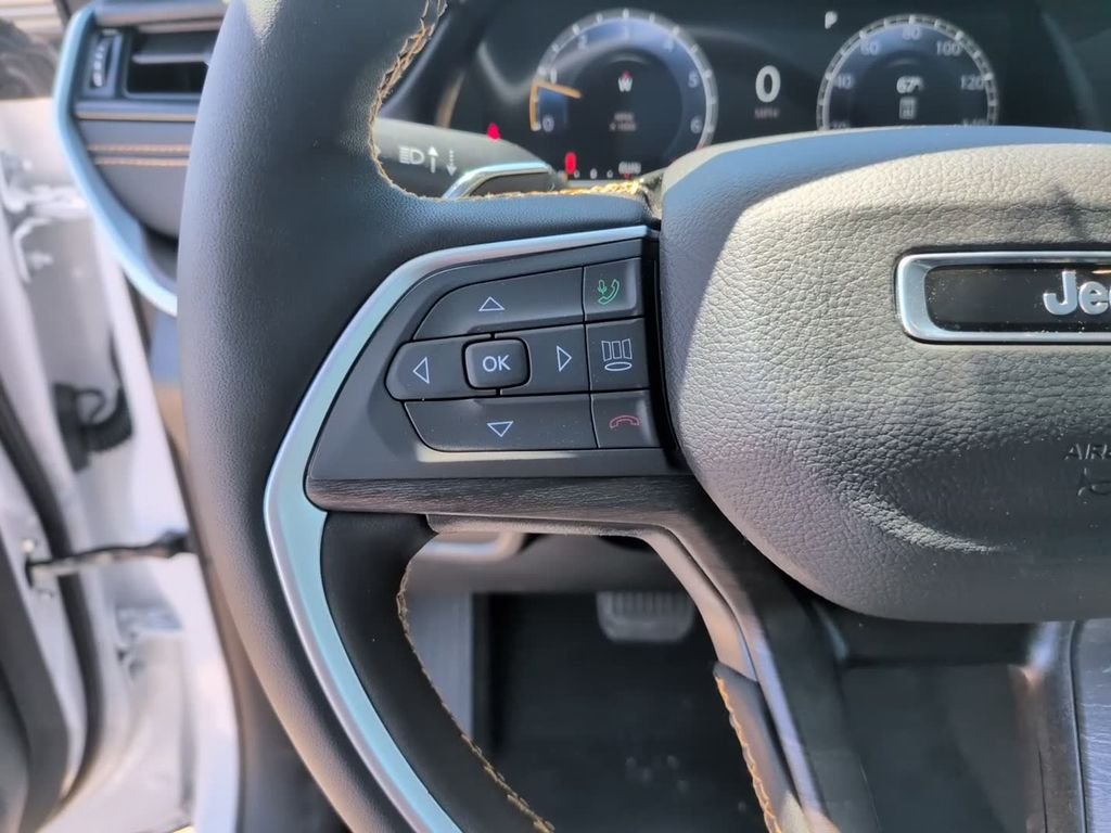 New 2026 White Jeep  image 25