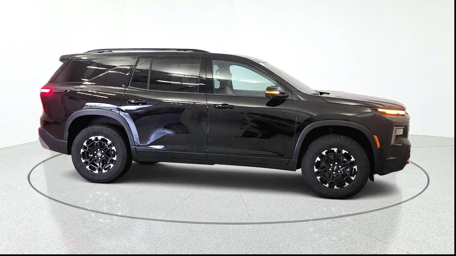2027 Chevrolet Traverse Z71 - Photo 10