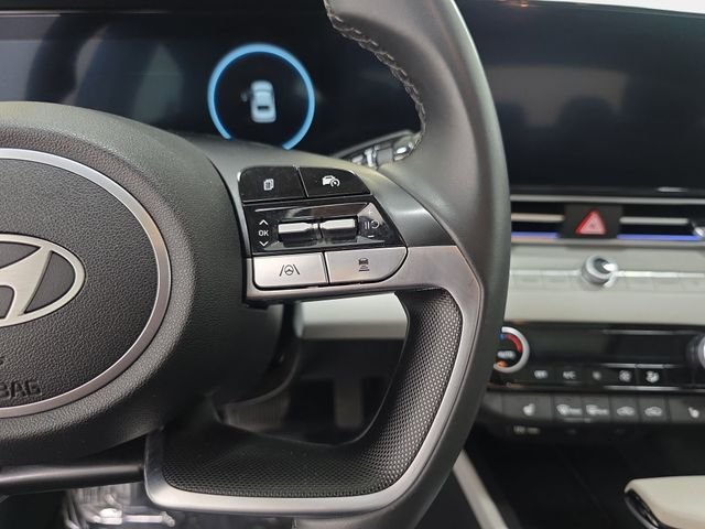 Used 2024 White Hyundai Limited image 18