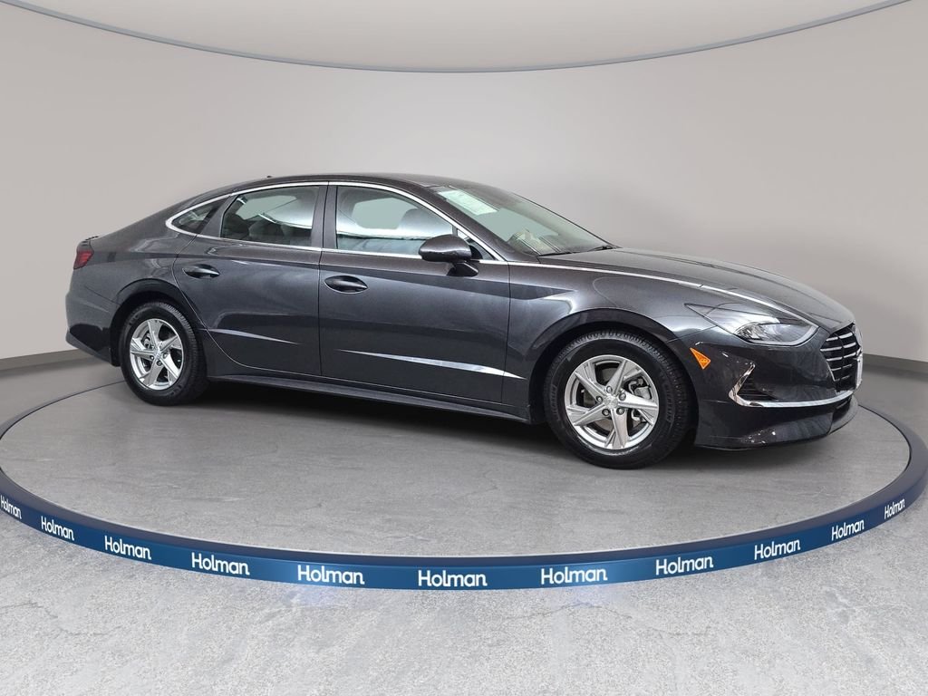 Used 2021 Portofino Gray Hyundai SE image 4