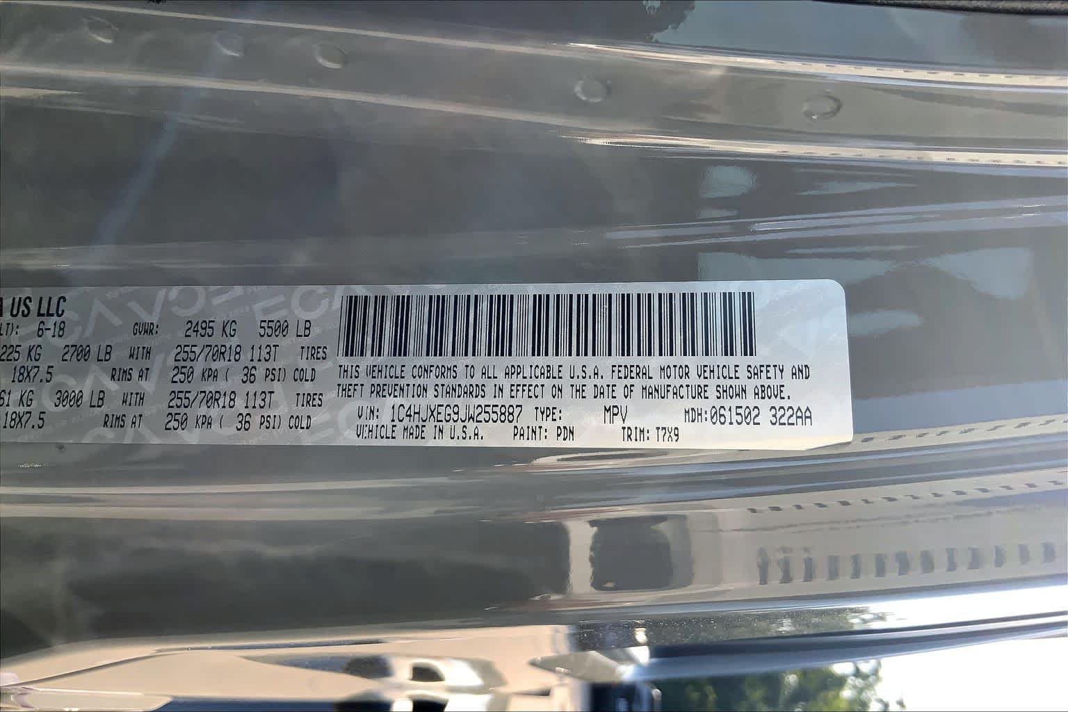 Used 2018 Sting-Gray Clearcoat Jeep Sahara image 34