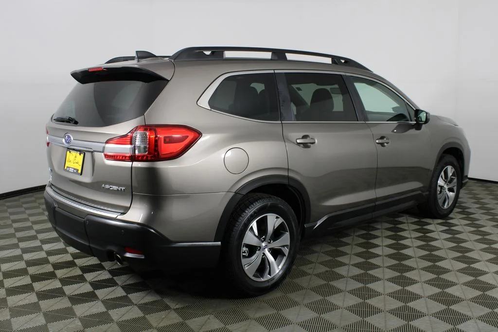 Used 2022 Brown Subaru Premium image 5