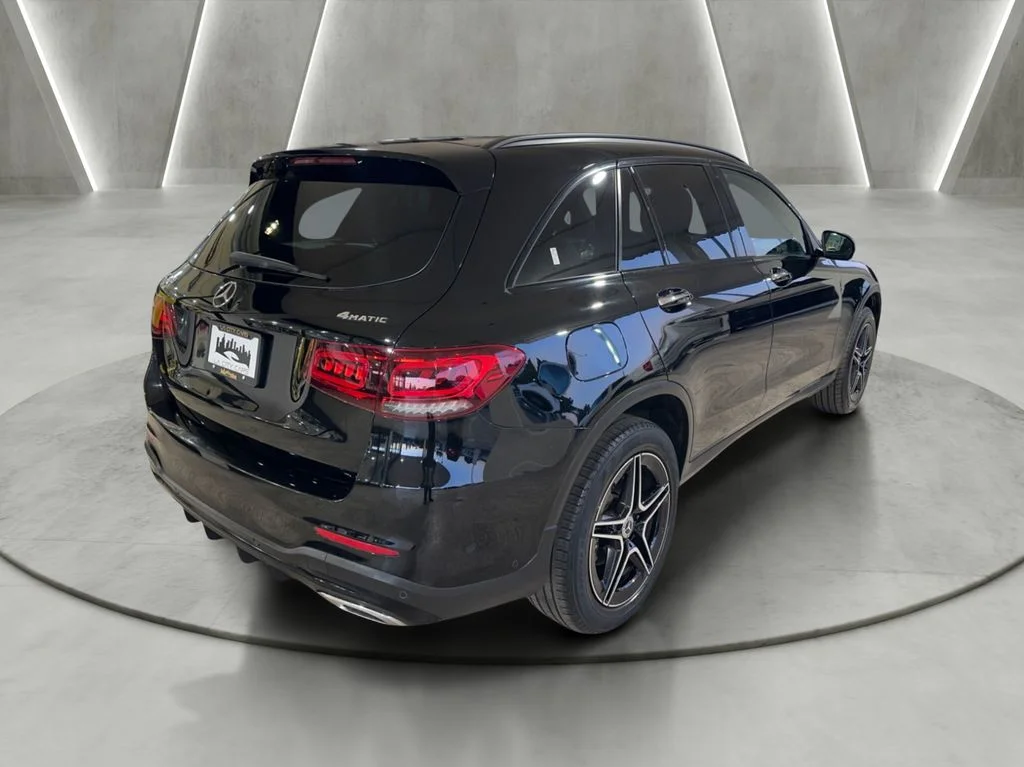 2022 Mercedes-Benz GLC GLC300 - Photo 7