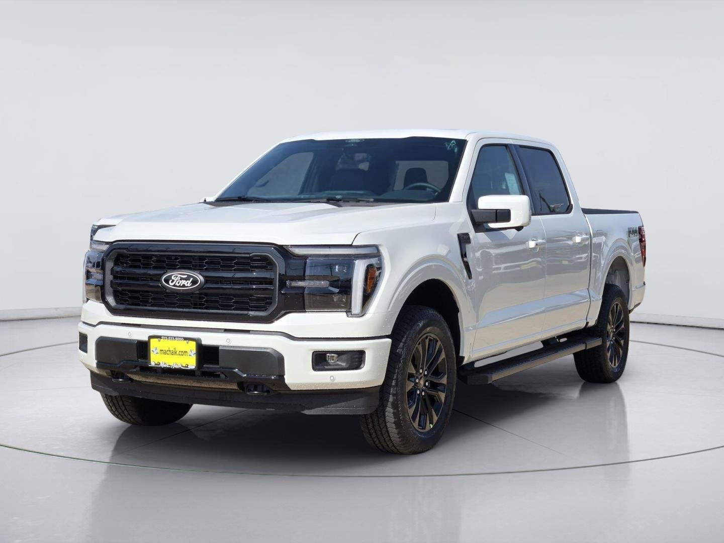 New 2026 Star White Metallic Tri-Coat FORD Lariat® image 2