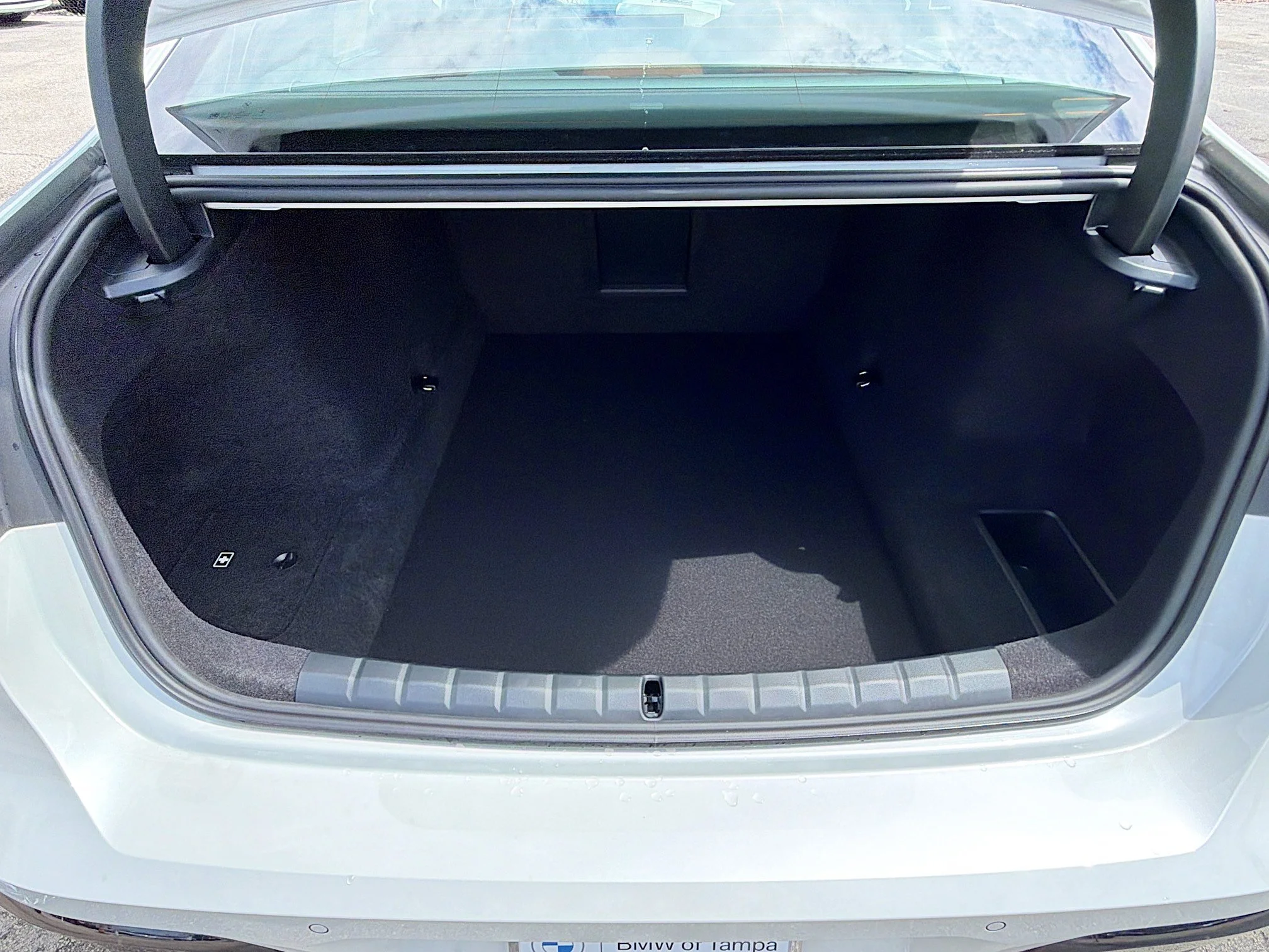New 2026 Mineral White Metallic BMW 740i image 12