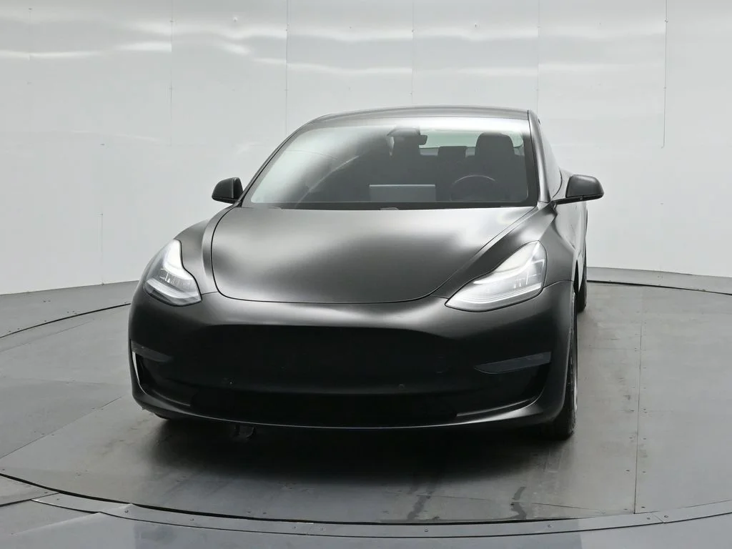 Used 2019 White Tesla Standard Range Plus image 47