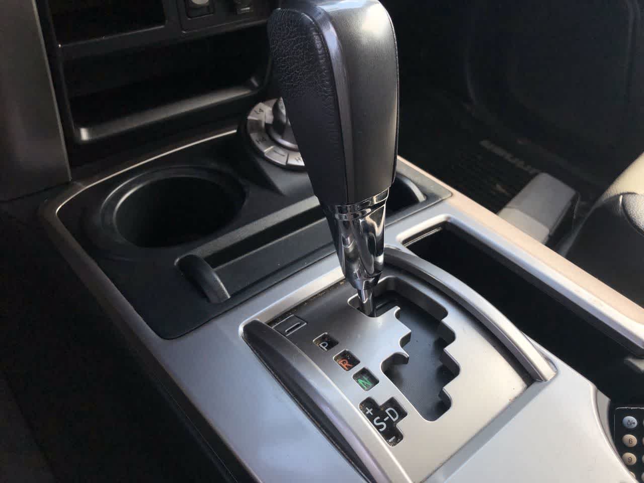 Used 2018 Super White Toyota SR5 Premium image 20