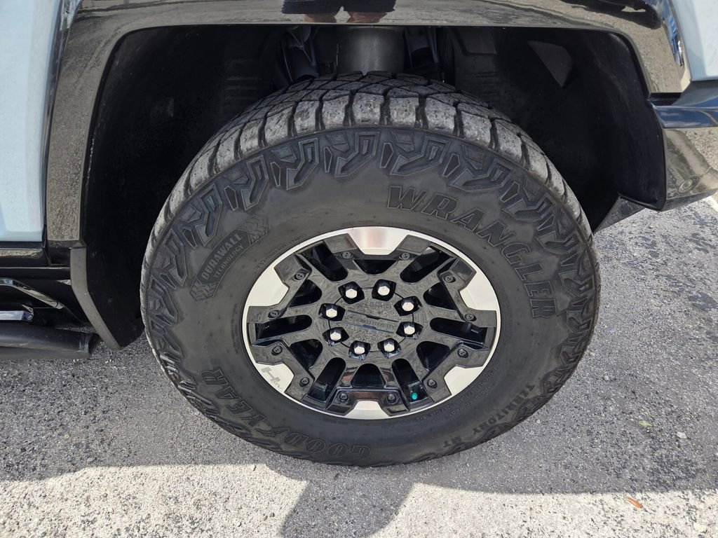 2025 GMC HUMMER EV 3X - Photo 17
