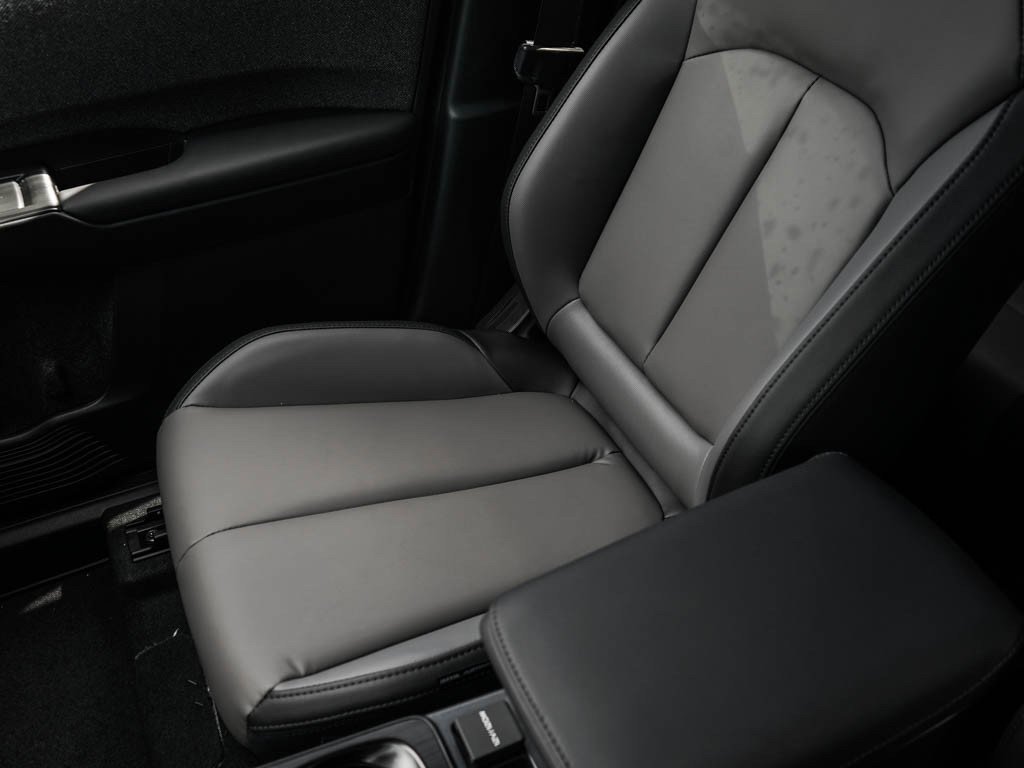 New 2026 CRYSTAL WHITE PEARL Subaru Premium image 26