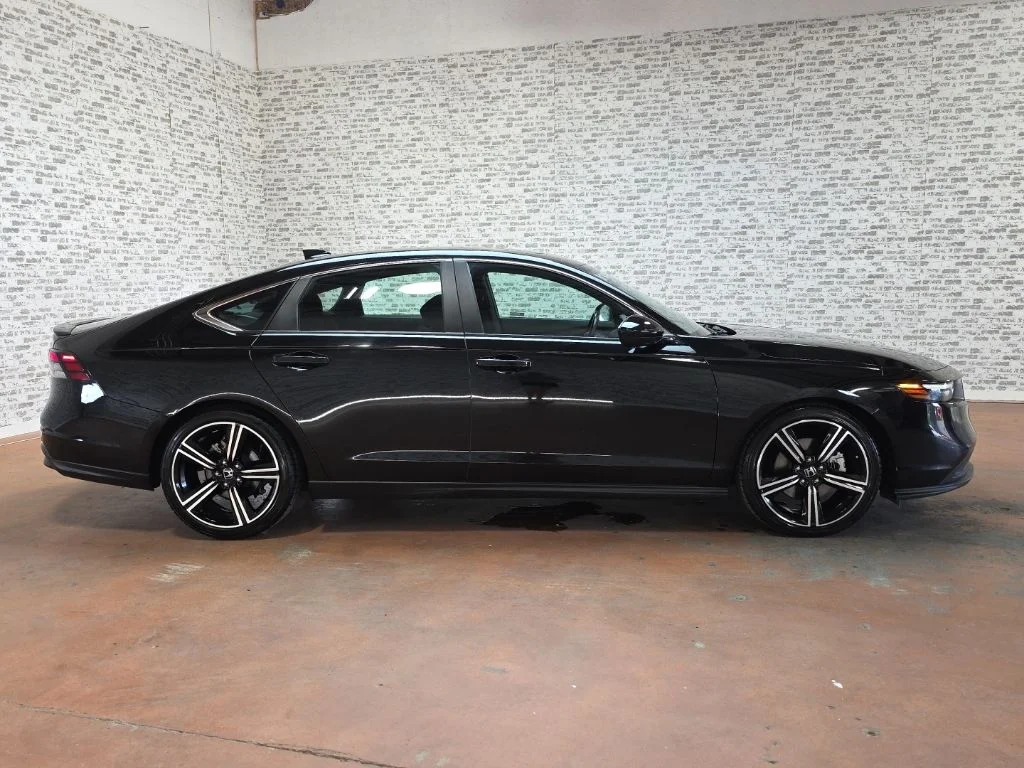 Used 2024 Crystal Black Pearl Honda Sport image 6
