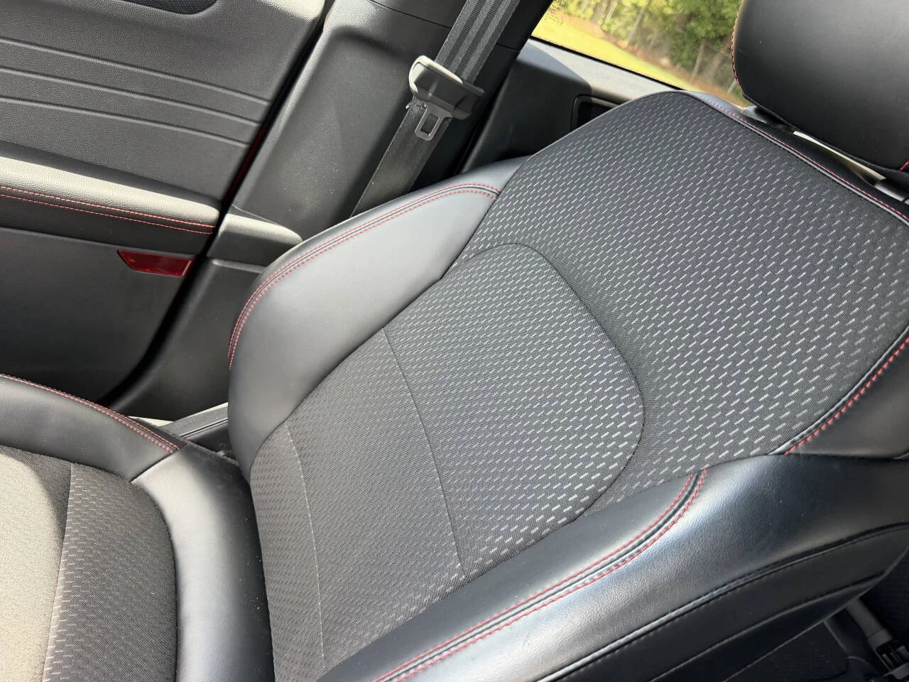 Used 2025 Red Ford ST Line 4dr SUV image 22