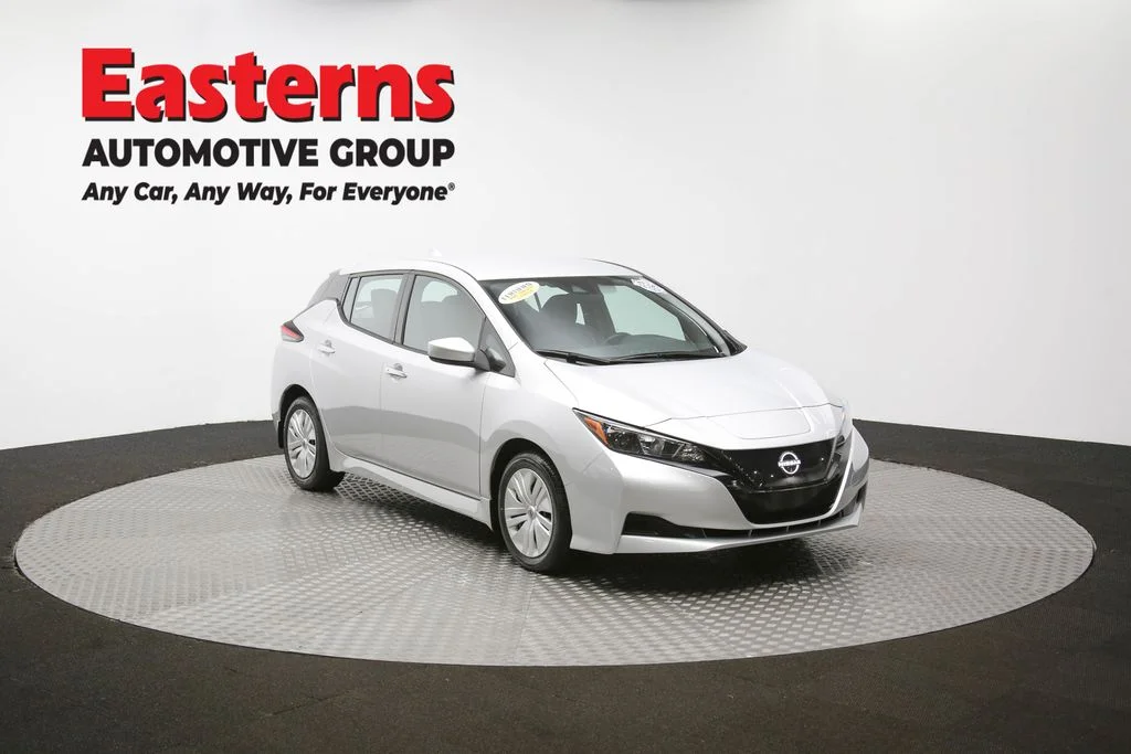Used 2023 Silver Nissan S image 45