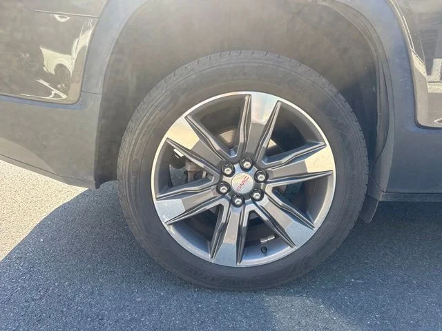 Used 2019 Gray GMC SLT-2 image 7