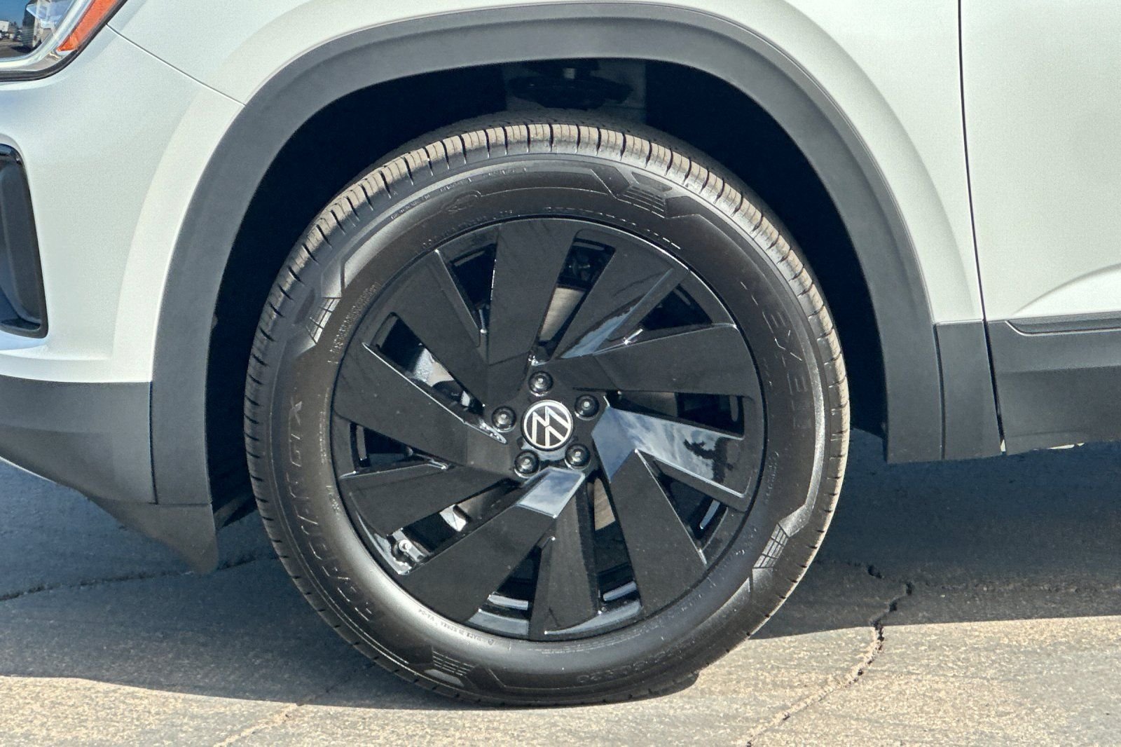 New 2026  Volkswagen 2.0T SE w/Technology image 25