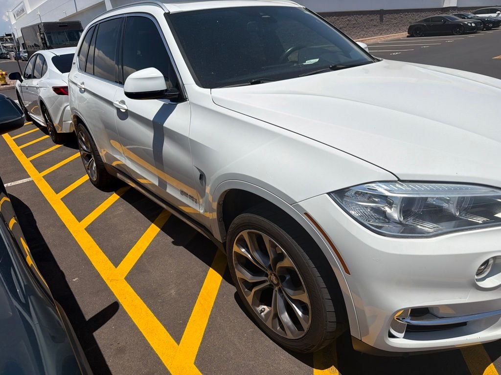 Used 2018 Alpine White BMW xDrive40e image 3