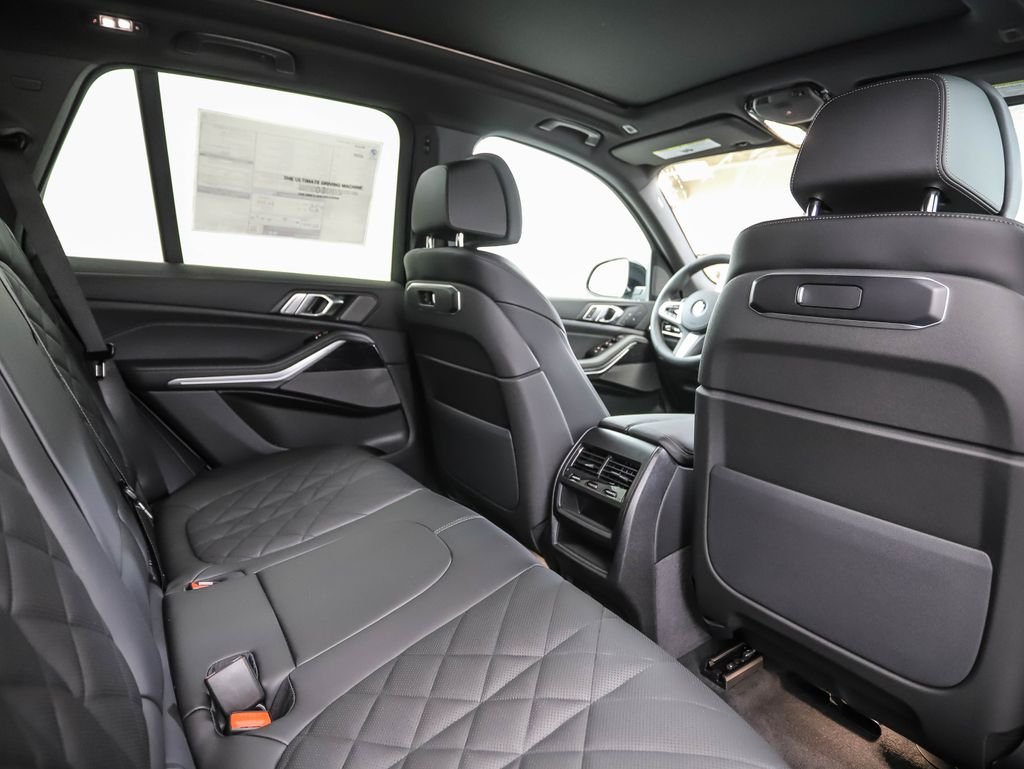 Used 2026 Gray Metallic BMW xDrive40i image 25
