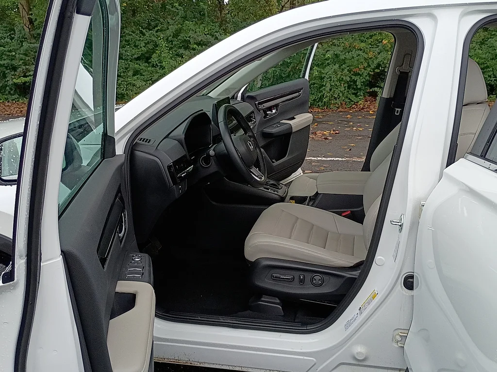 Certified Used 2025 WHITE Honda EX-L image 11