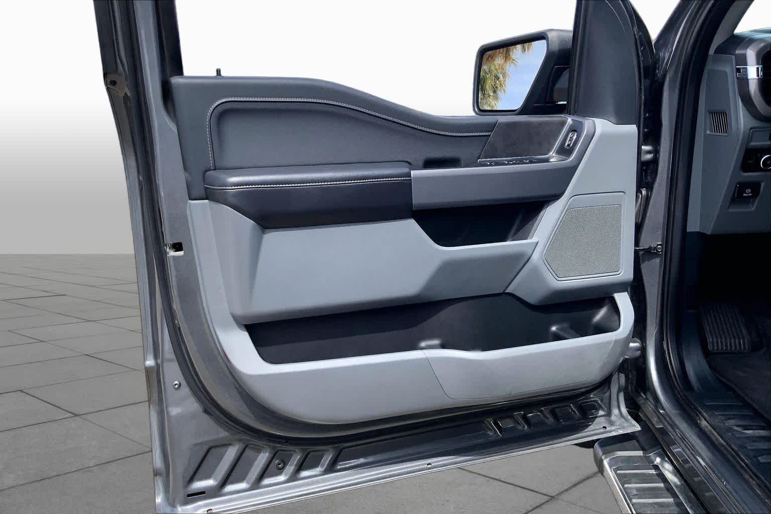 Used 2025 Carbonized Gray Metallic Ford XLT image 21
