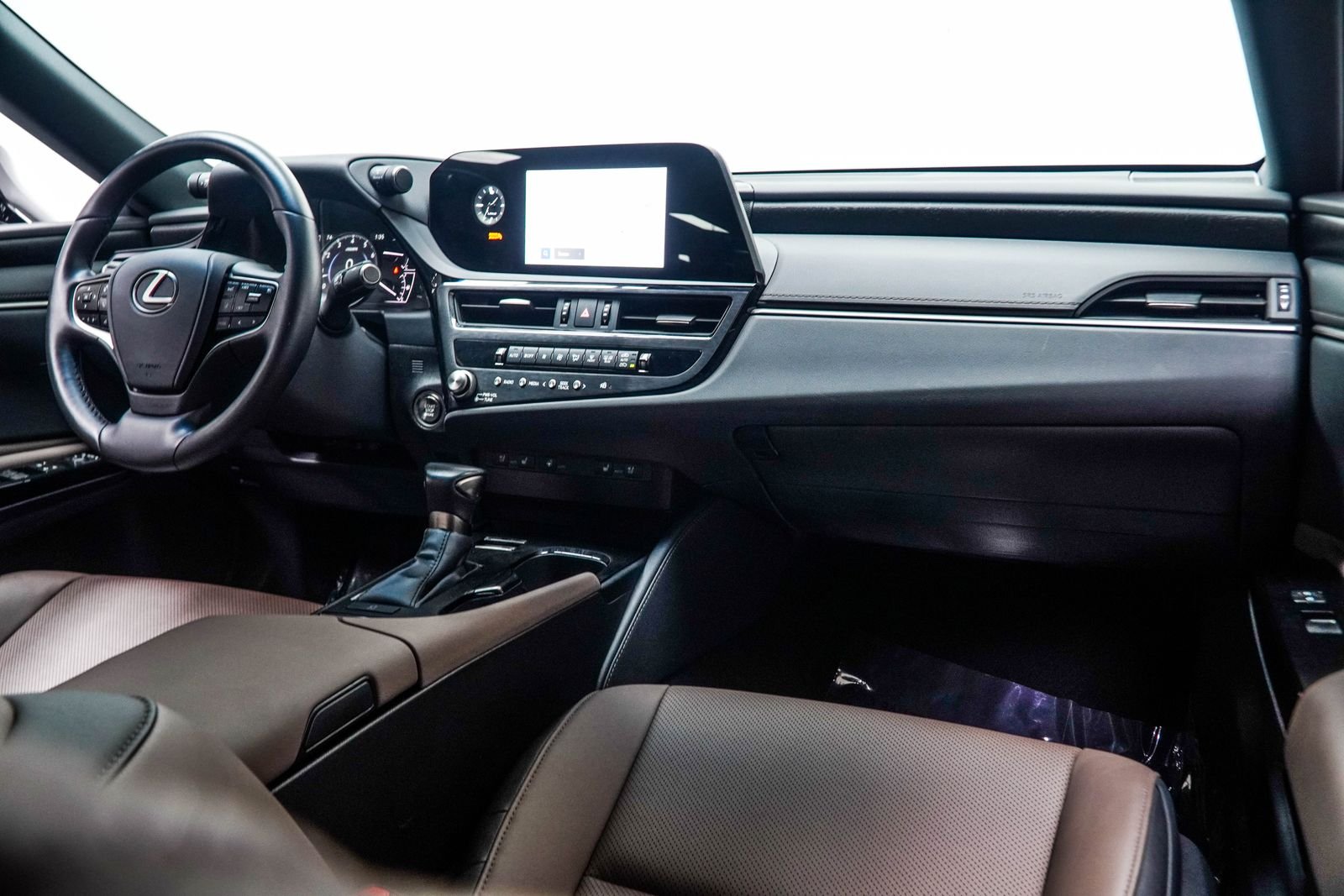 Used 2025 Red Lexus 350 image 19