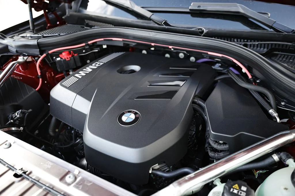 New 2026 Vegas Red Metallic BMW 30 xDrive image 31