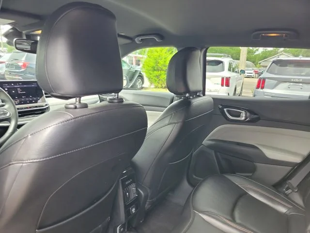 Used 2024 Gray Jeep Limited image 28