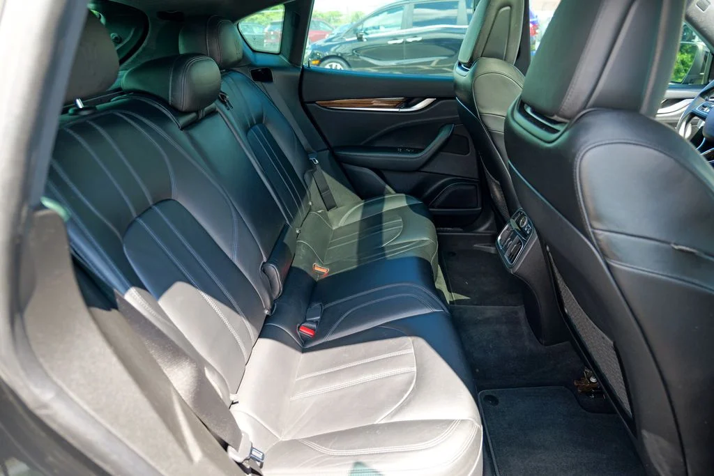 Used 2017  Maserati S image 31