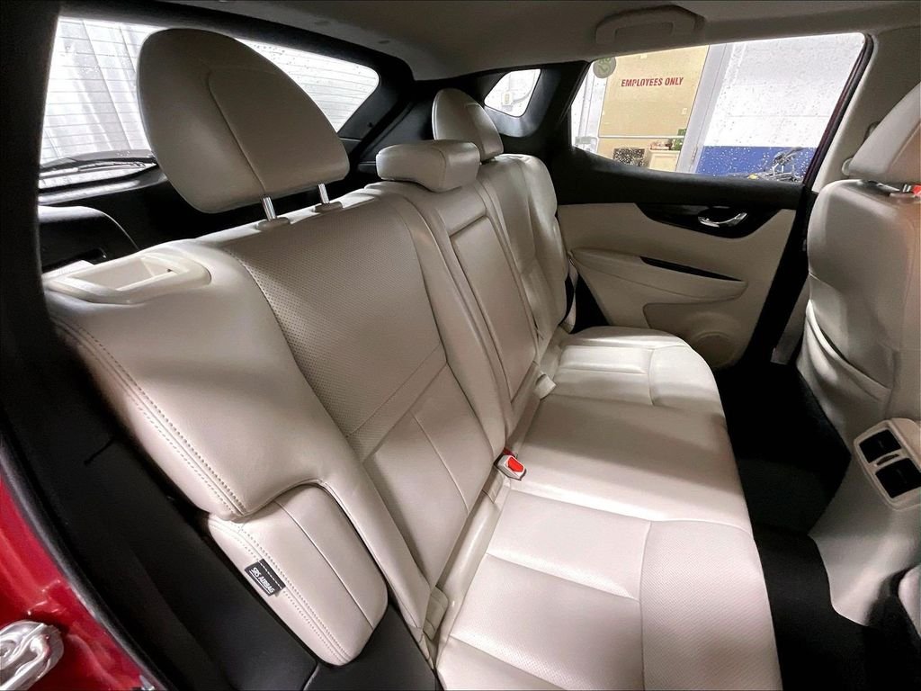 Used 2021 Red Nissan SL image 16