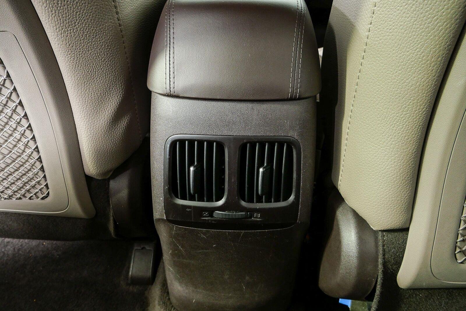 Used 2014 Laguna Blue Metallic Hyundai SE image 17