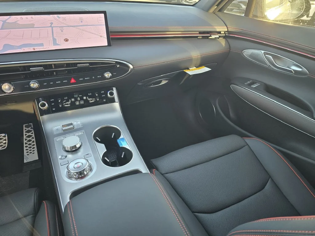 New 2027 White Genesis 2.5T Sport Prestige image 9